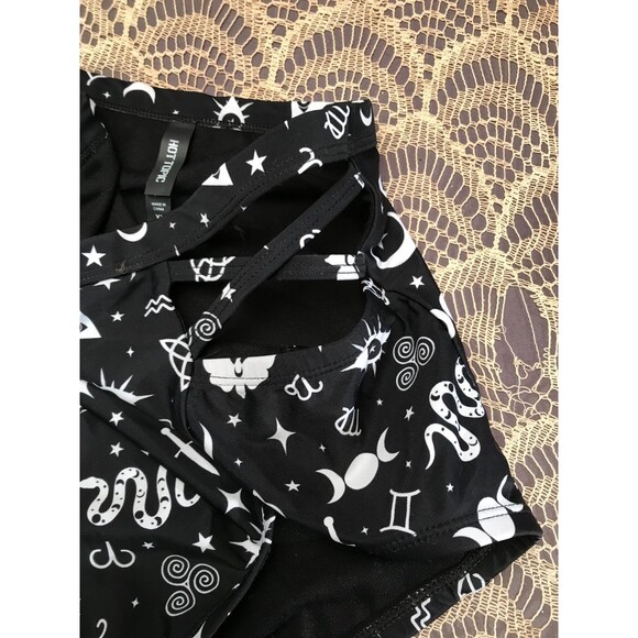 Hot Topic Black & White Bikini Bottoms Size XL Zodiac Signs Goth High Cut - Picture 4 of 6